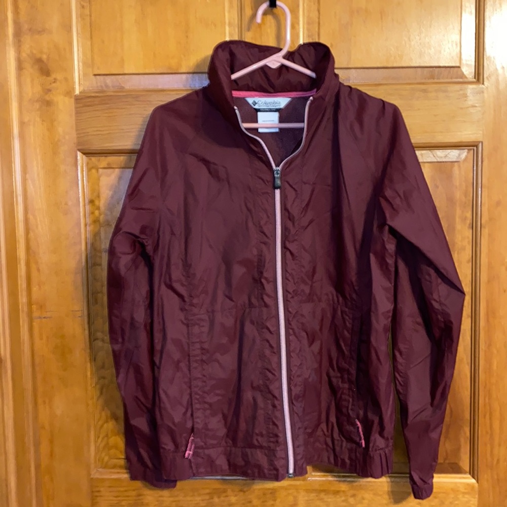 Columbia Women’s Jacket size Lg-EUC